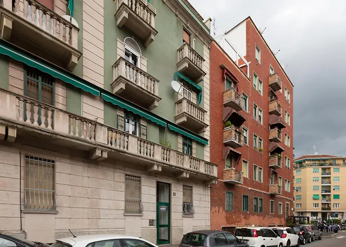 Buschi Milano-citta Studi * Milán